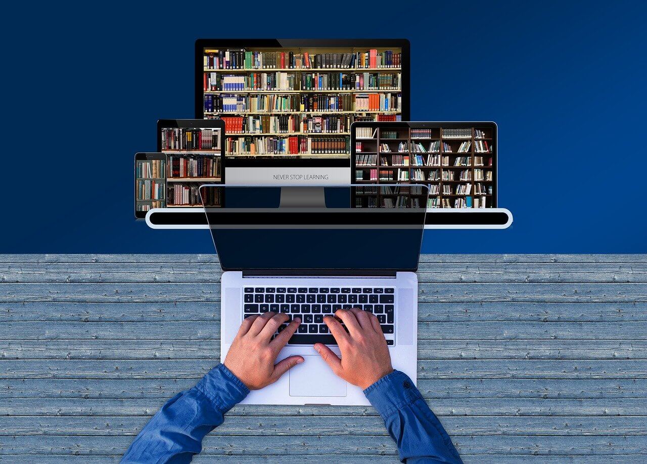 laptop 5612757 1280 (1)